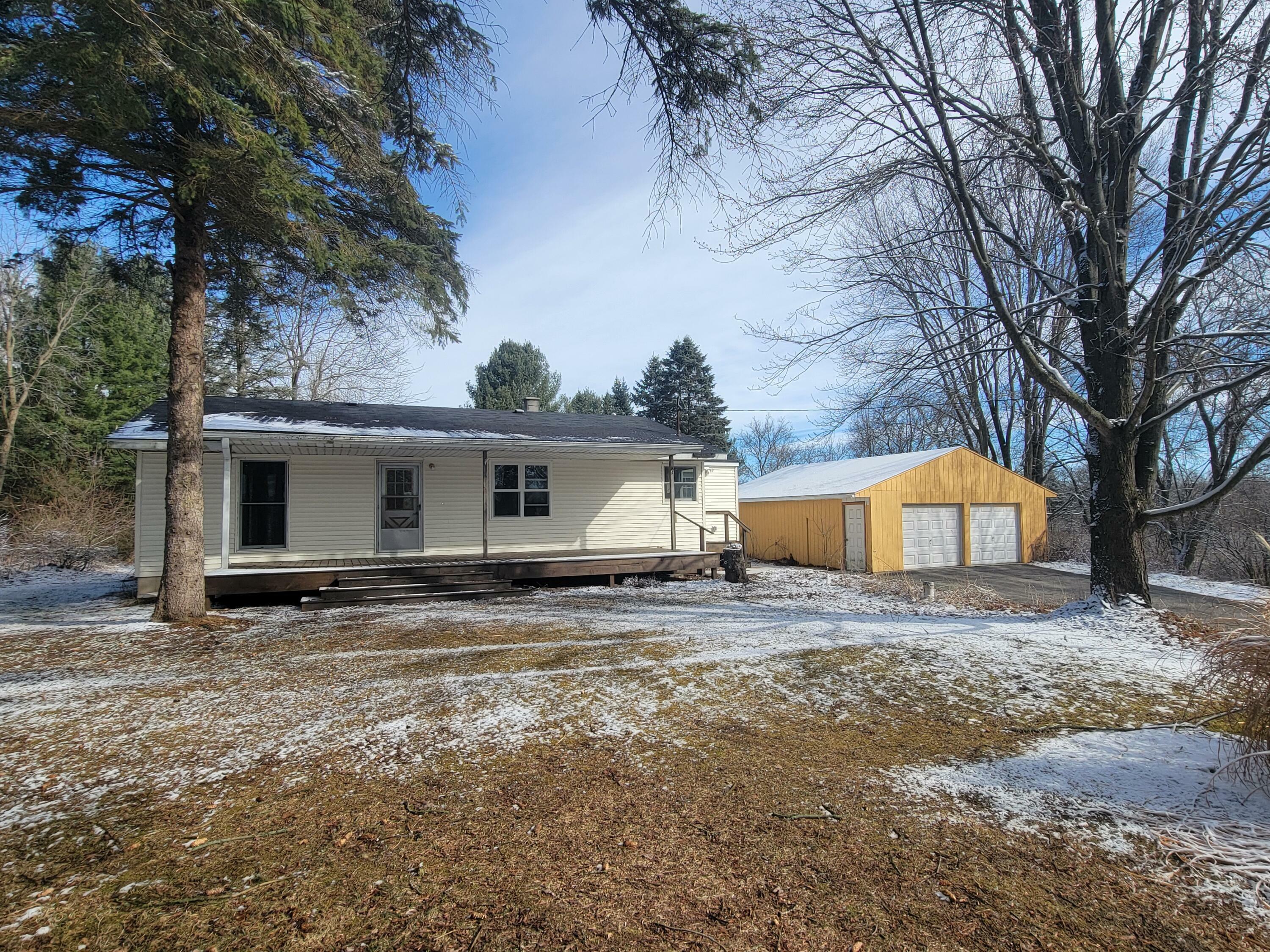 Property Photo: 2222 Eisenhower Road MI 48886
