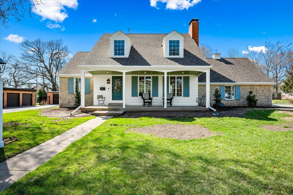 314 Davis Avenue  Bloomington IL 61701 photo