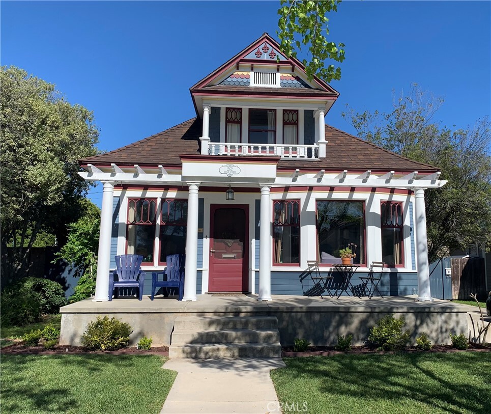 Property Photo: 262 Euclid Avenue CA 90803