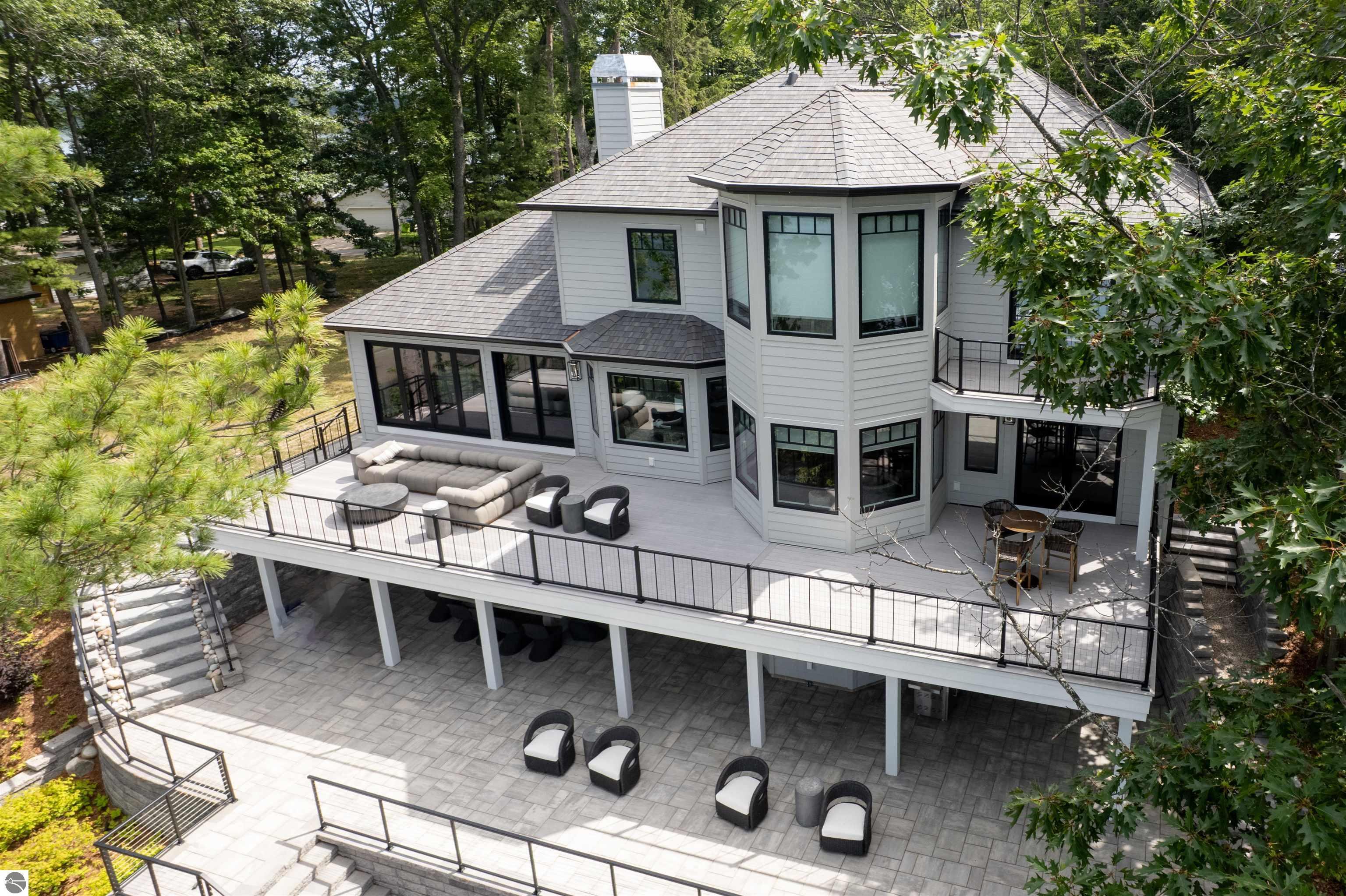 Property Photo: 5568 Lakeview Drive MI 49643