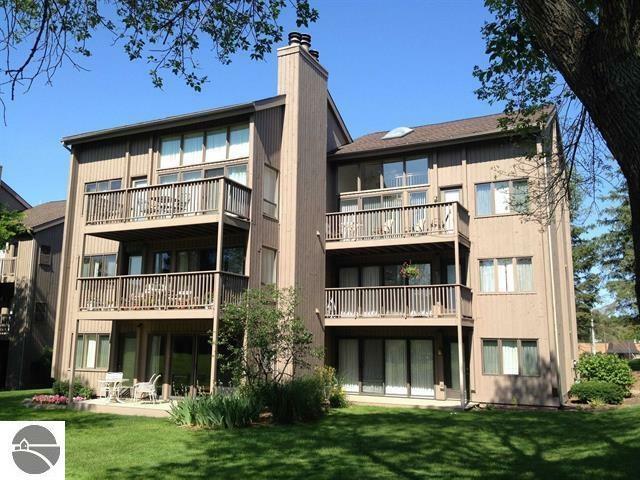 5525 Golfview Court  Williamsburg MI 49690 photo