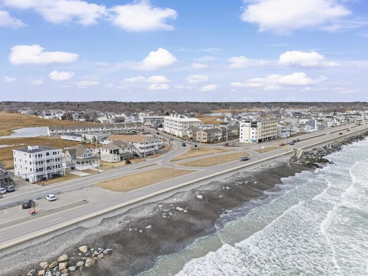 Property Photo:  580 Winnacunnet Road  NH 03842 