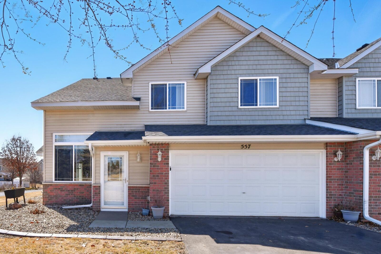 Property Photo:  557 French Lane  MN 55019 
