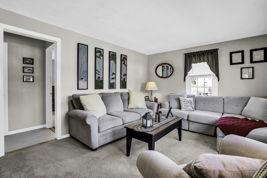 Property Photo:  17 Heroult Rd  MA 01606 