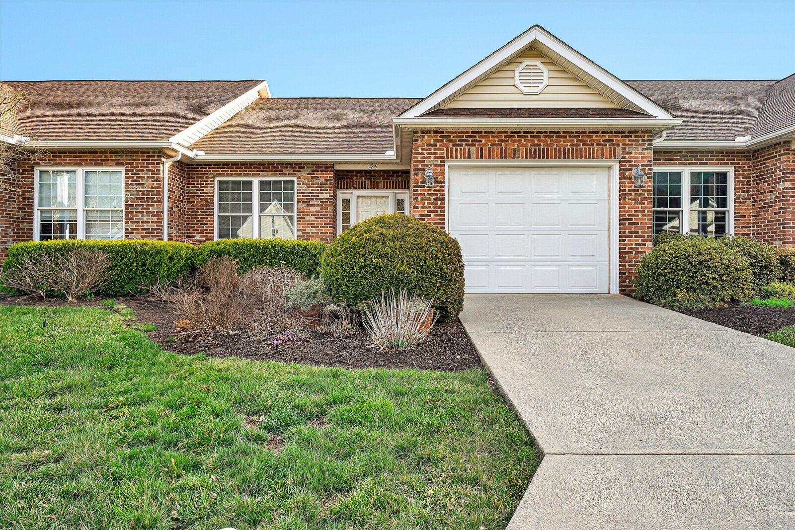 Property Photo:  124 Cypress Ct  VA 24019 