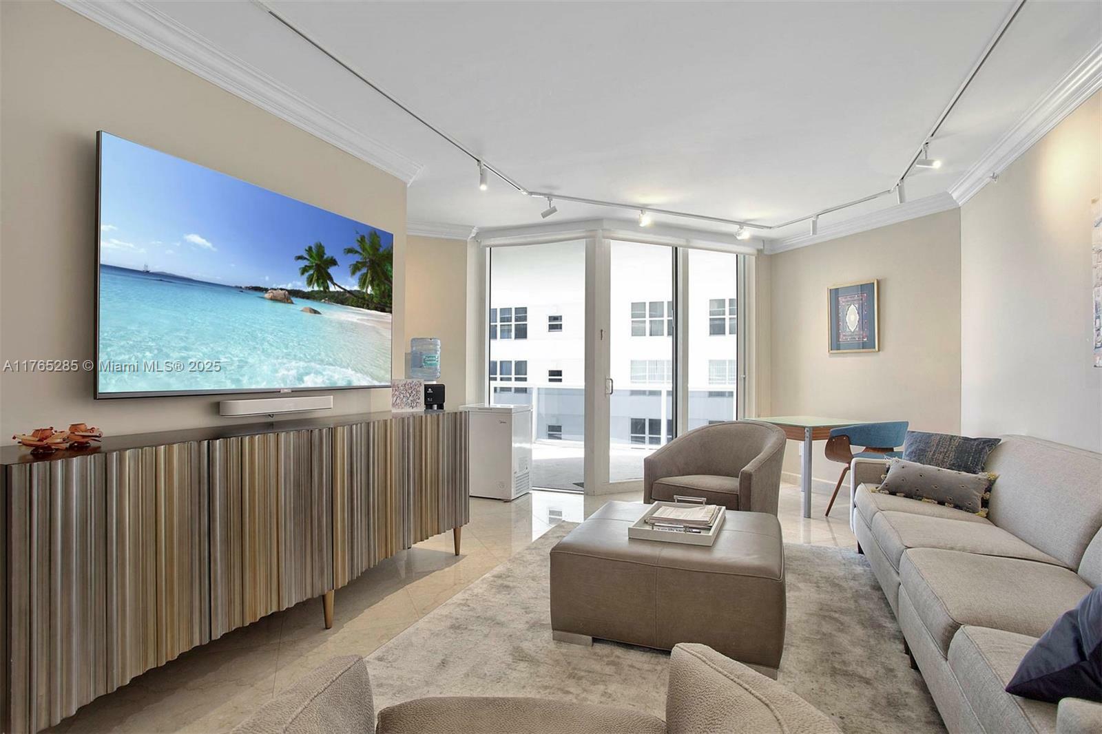 Property Photo: 4775 Collins Ave 704 FL 33140