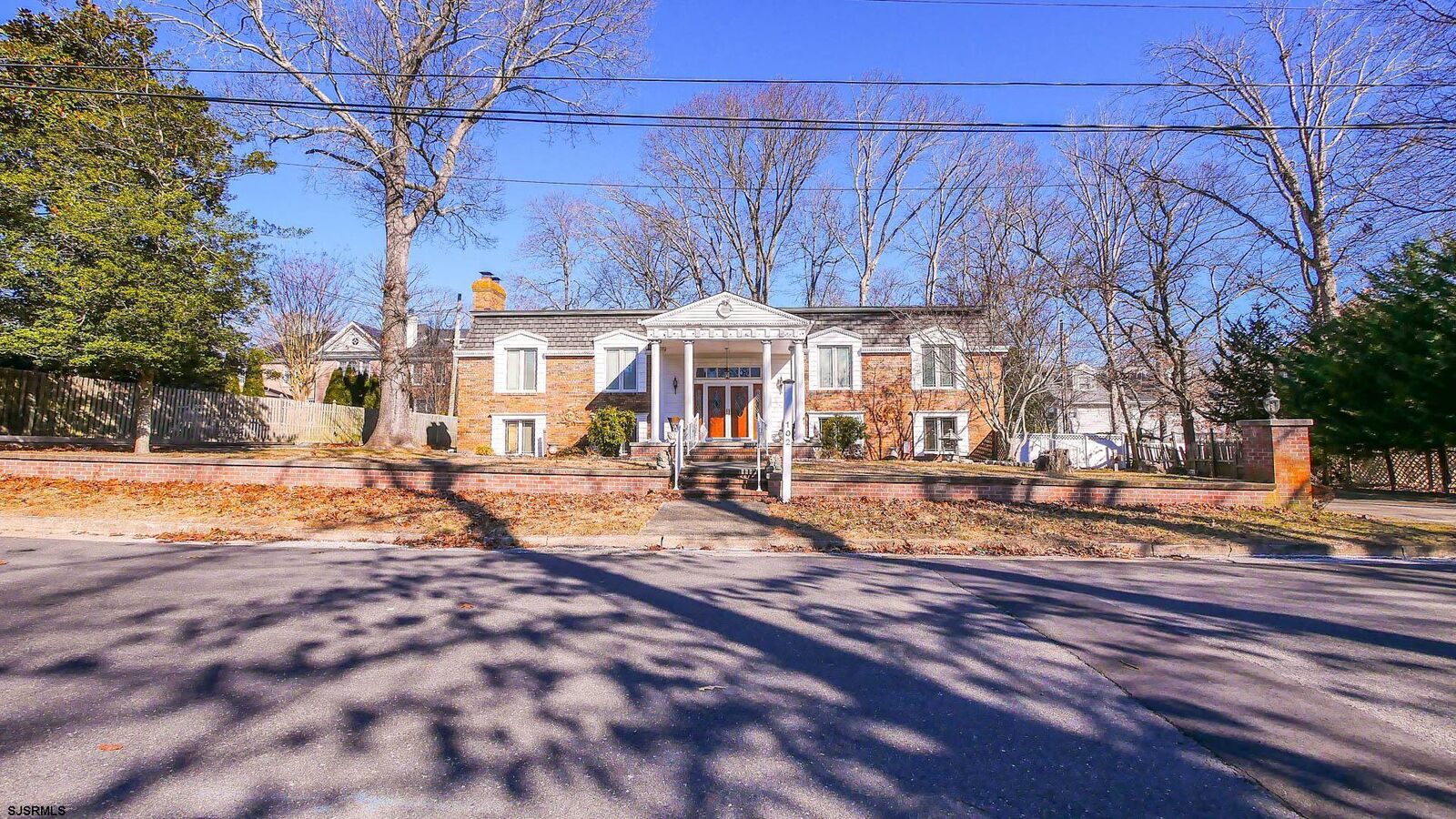 Property Photo:  102 Morris Avenue  NJ 08221 