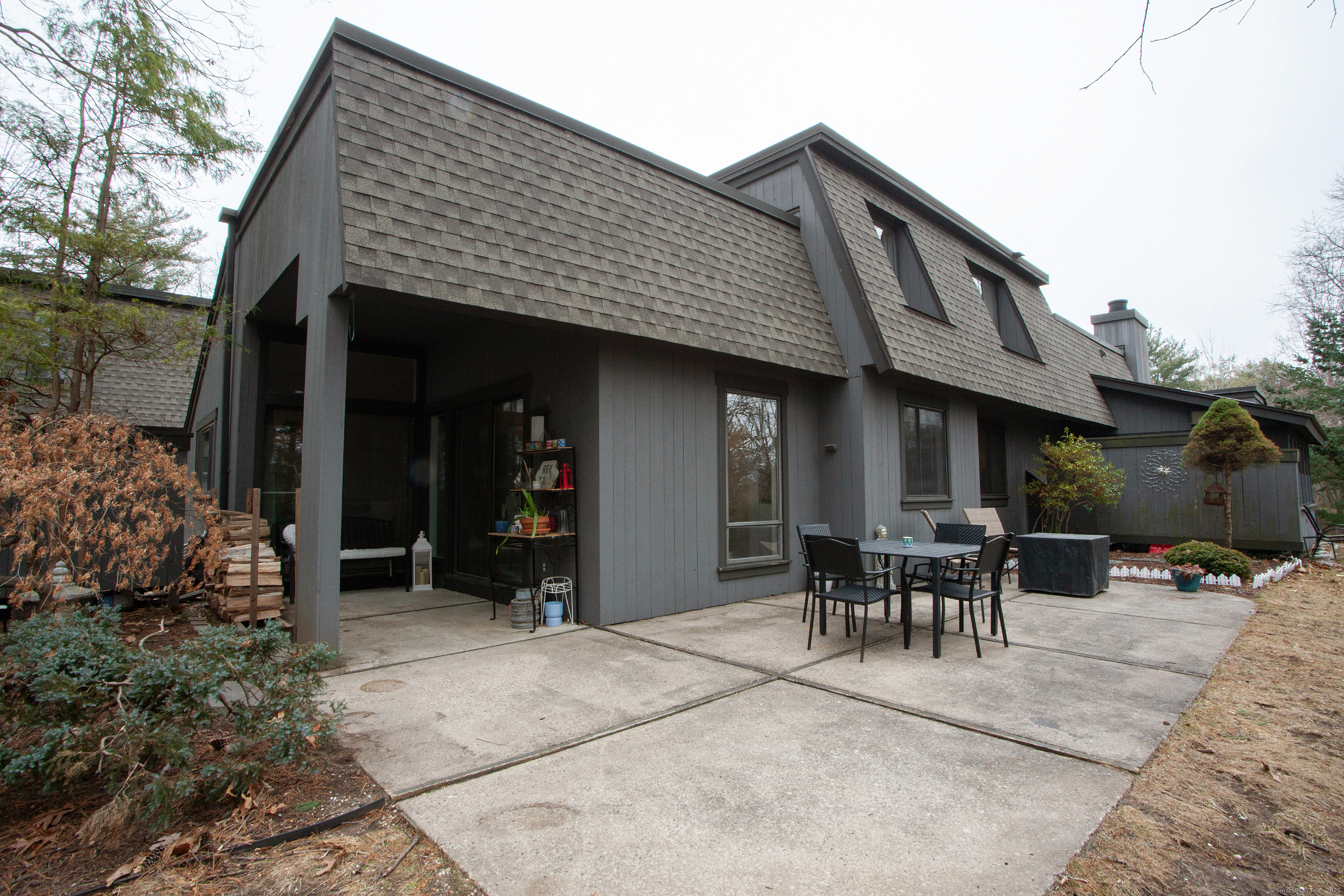 Property Photo: 130 Mallard Drive 130 CT 06001