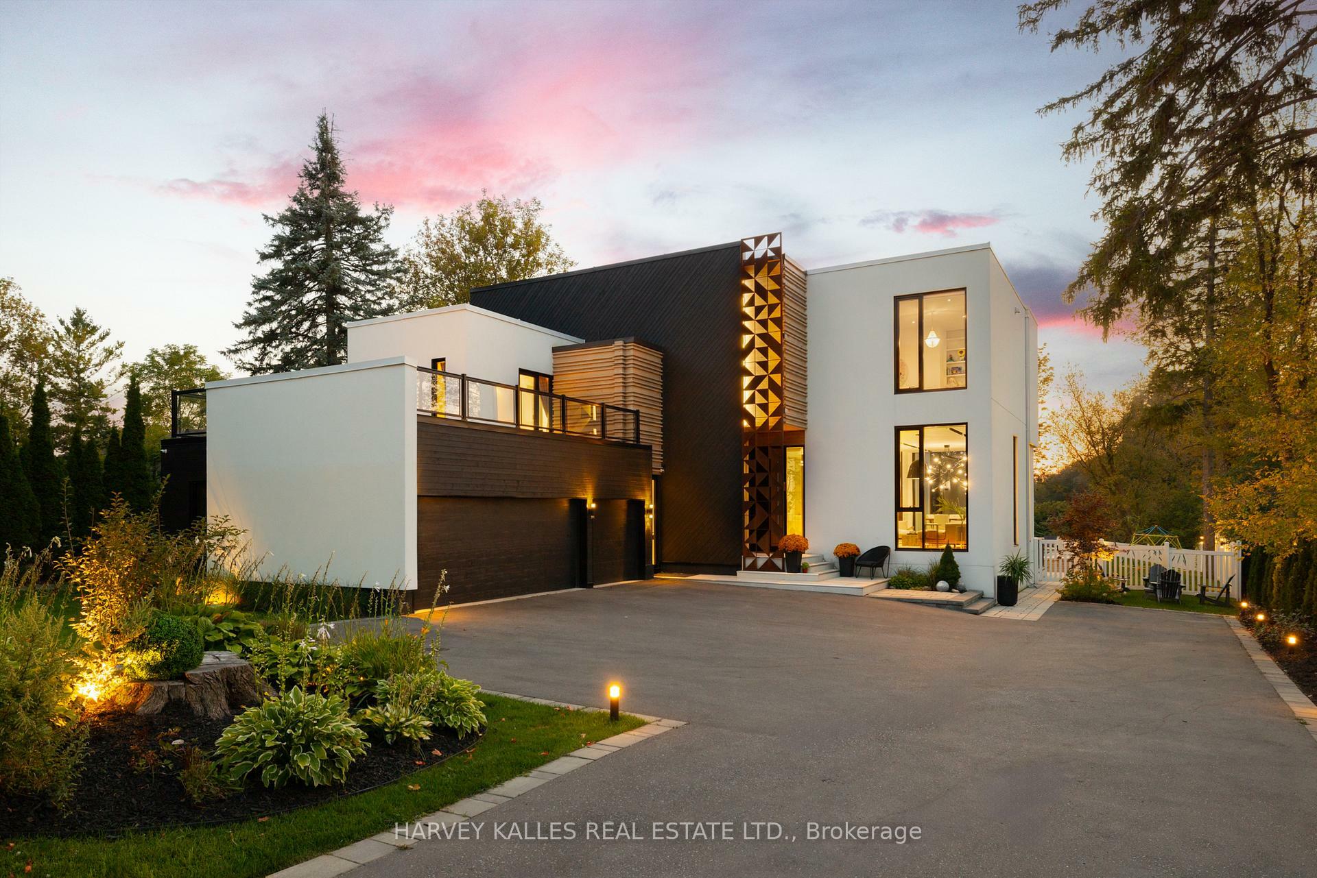 Property Photo: 14634 Woodbine Avenue ON L4A 2K9