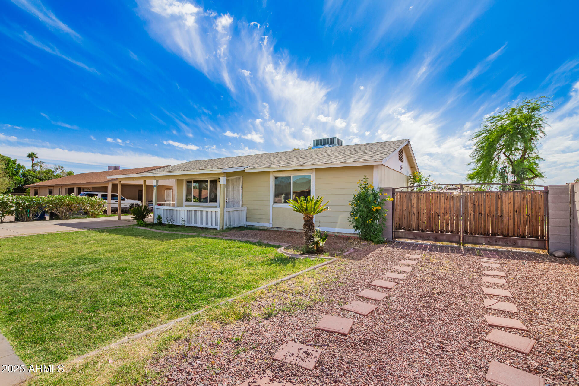 Property Photo: 332 N 25th Street AZ 85213