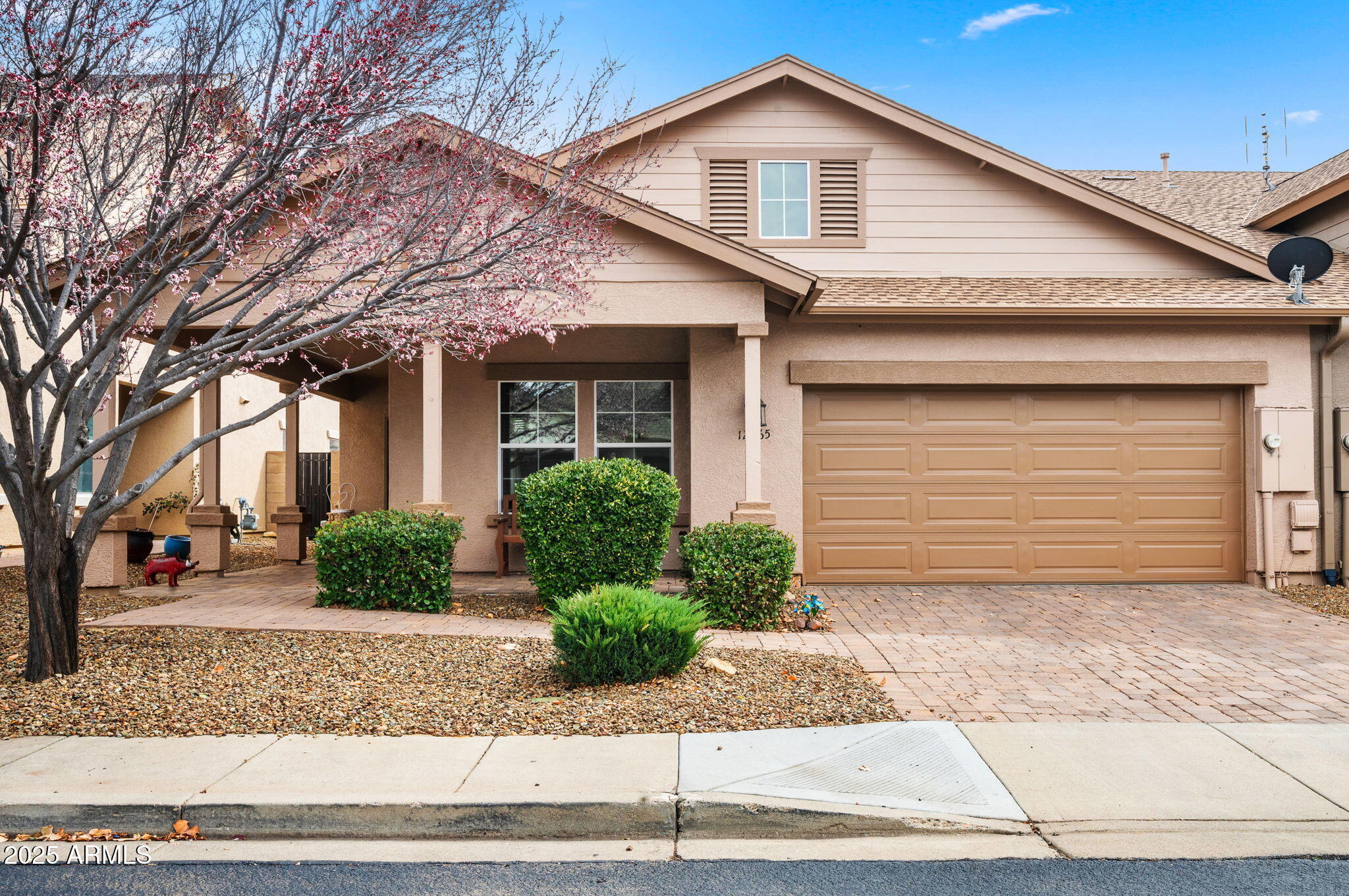 Property Photo: 12665 E Amor Street AZ 86327