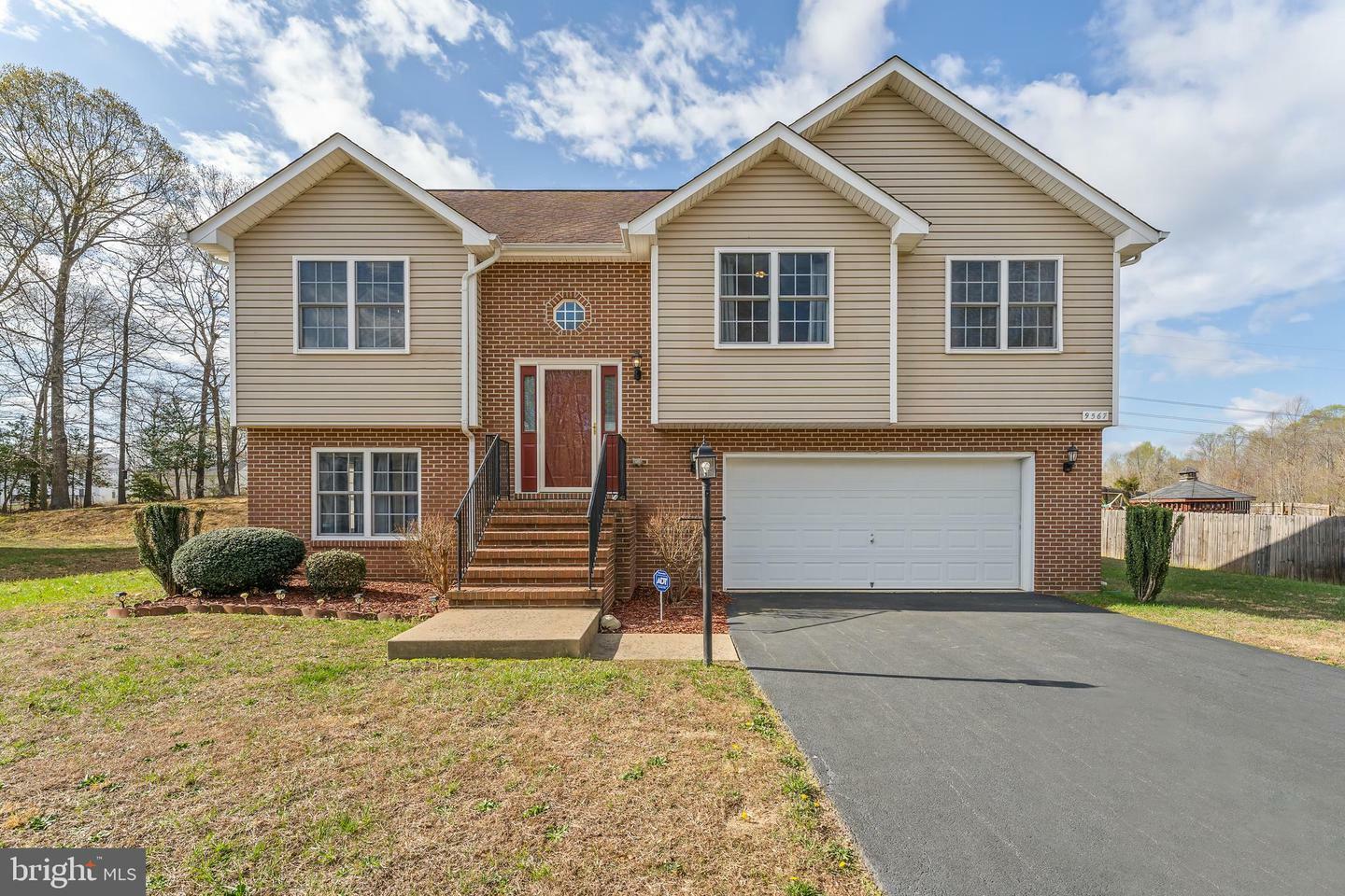 Property Photo: 9567 Barbaras Way VA 22485