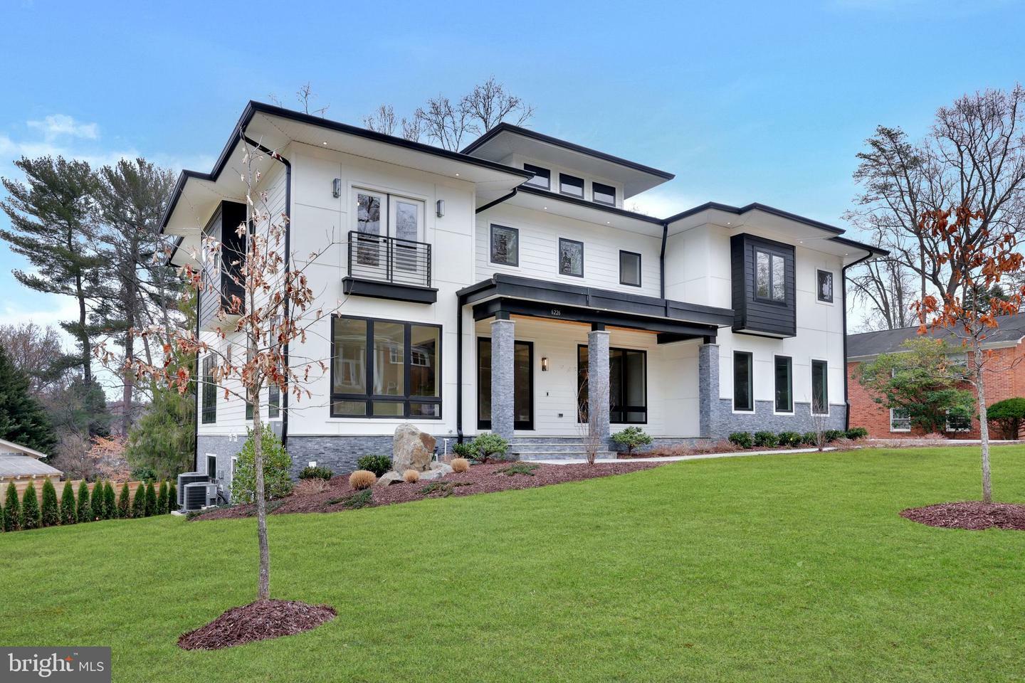 Property Photo: 6226 Kellogg Drive VA 22101