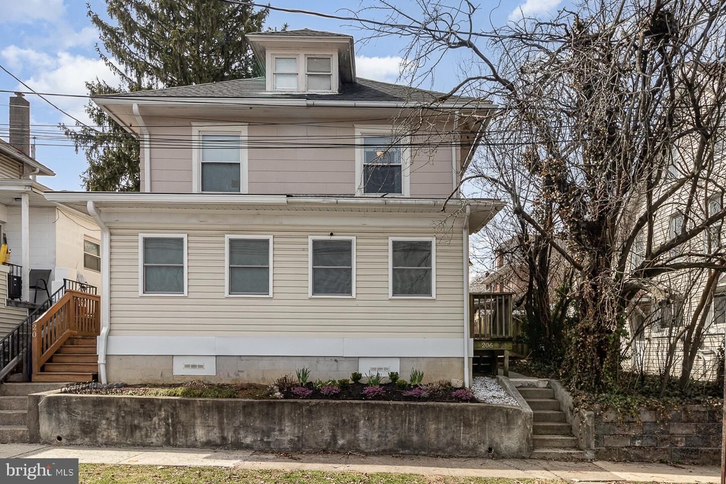 Property Photo:  206 Linden Road  PA 17033 