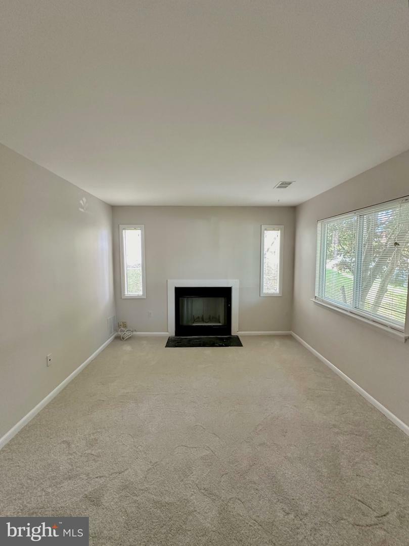 Property Photo: 8650 Inyo Place VA 20111