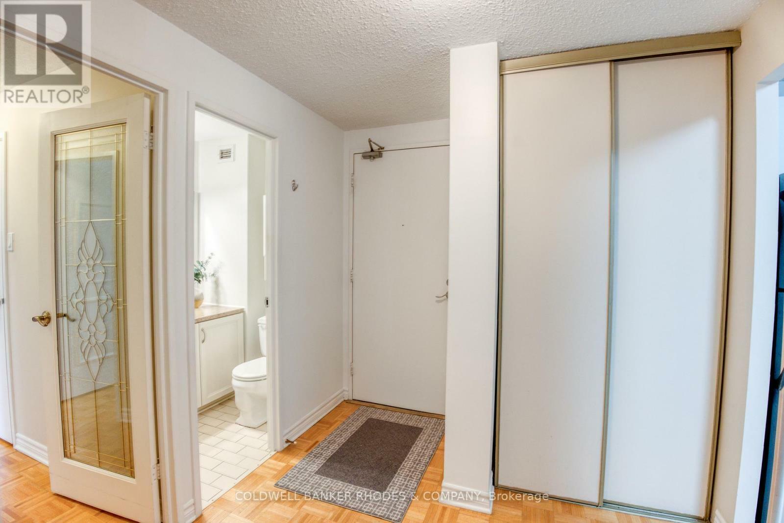 Property Photo: 1599 Lassiter Terrace 213 ON K1J 8R6