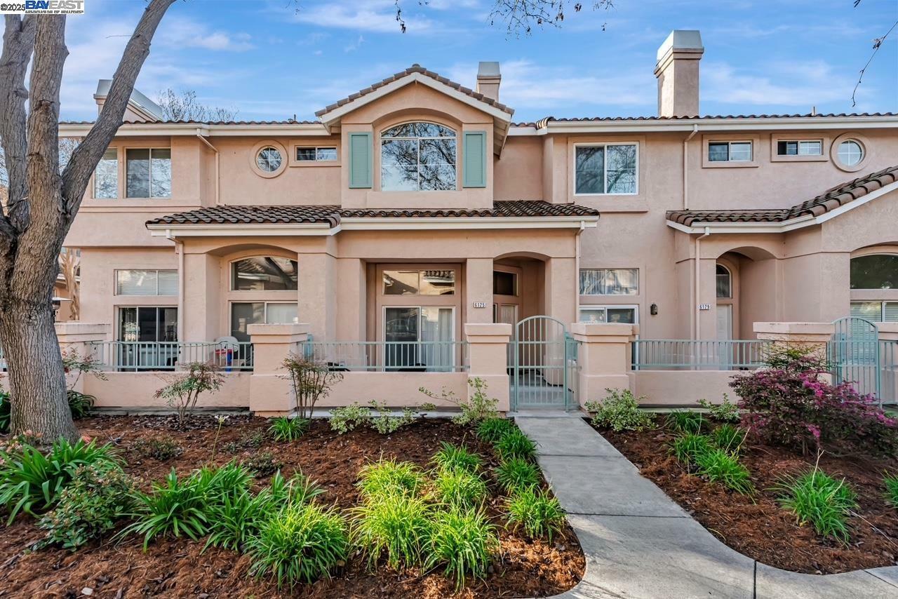 Property Photo: 6125 Genoa Ter 48 CA 94555
