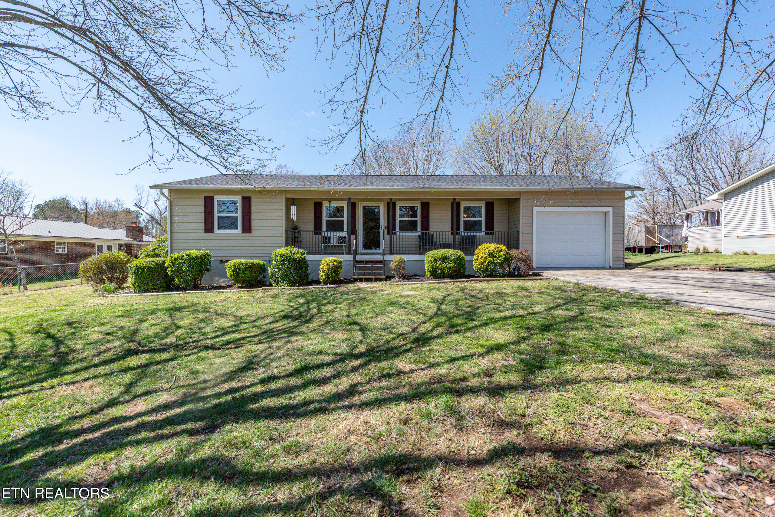 Property Photo: 209 Sequoyah Drive TN 37354
