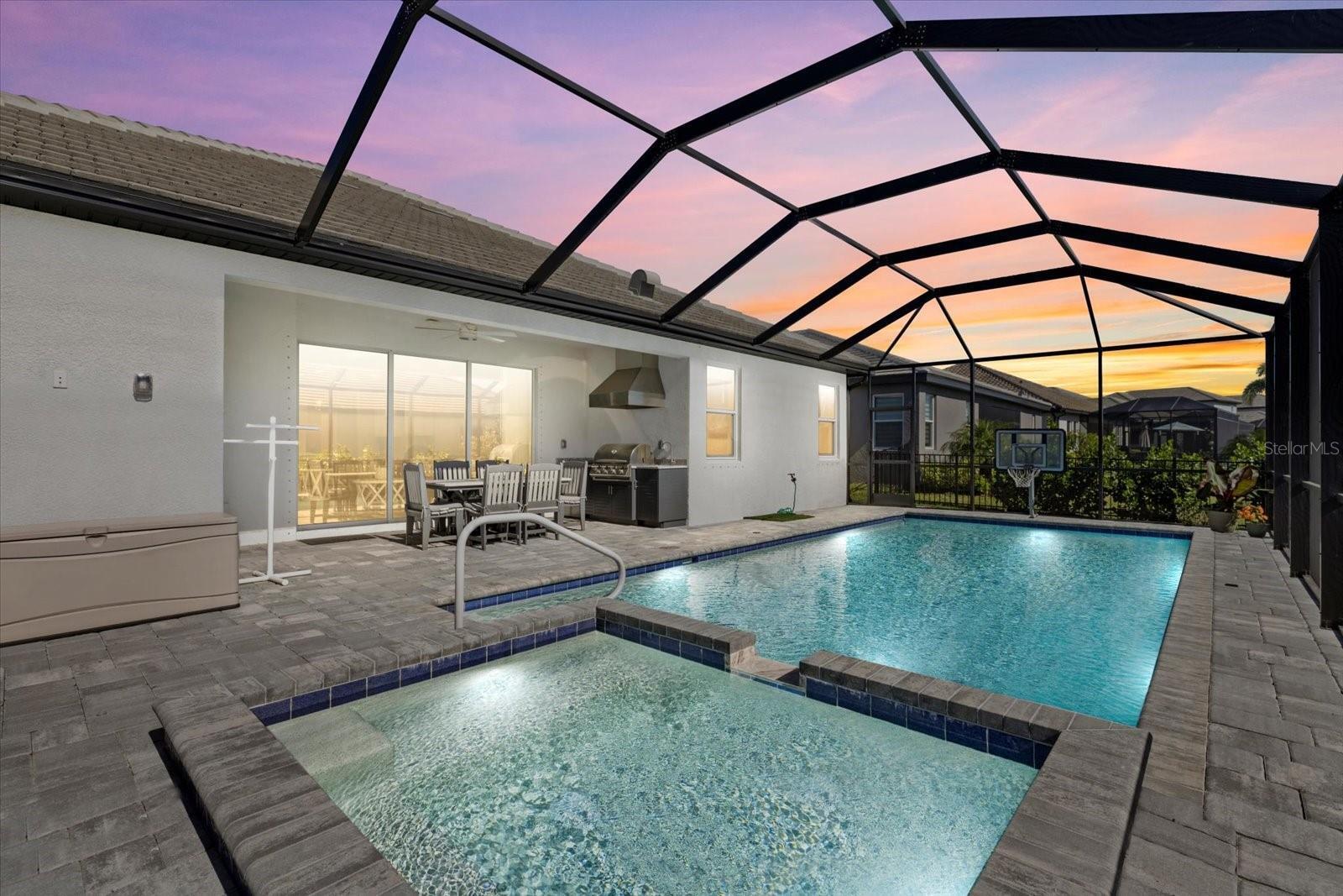 Property Photo: 19800 Montenero Way FL 34293