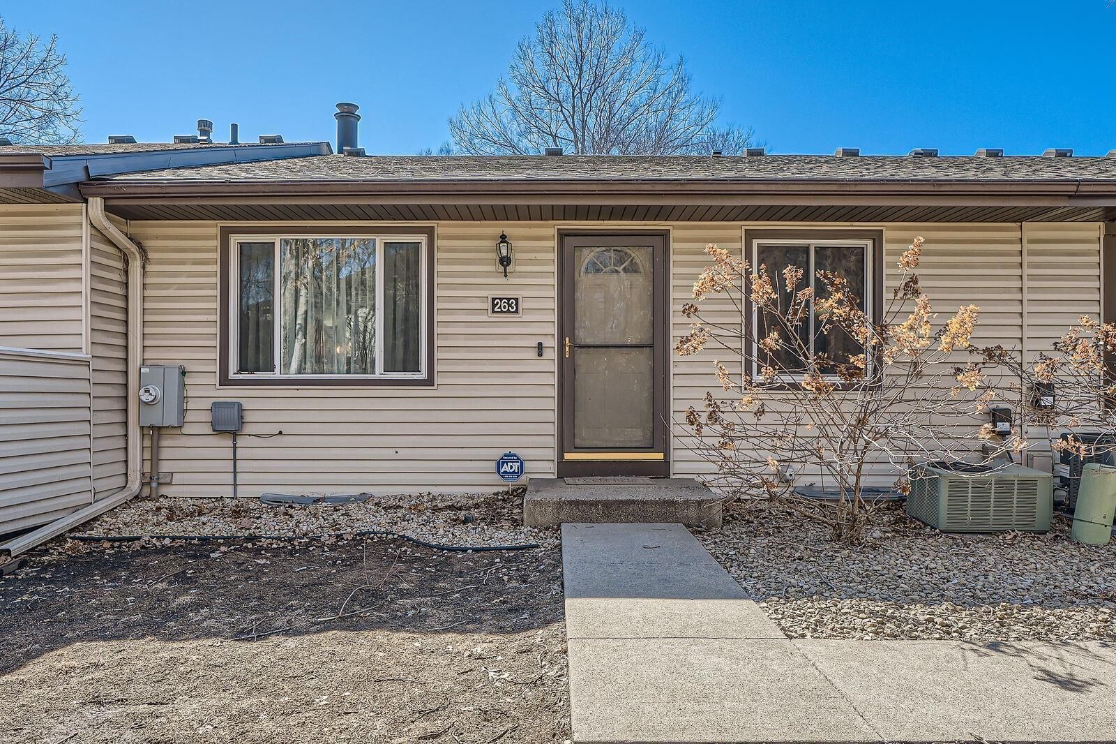Property Photo:  263 River Woods Lane  MN 55337 