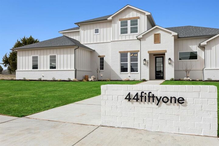 Property Photo:  4451 Redbud Lane  TX 76065 