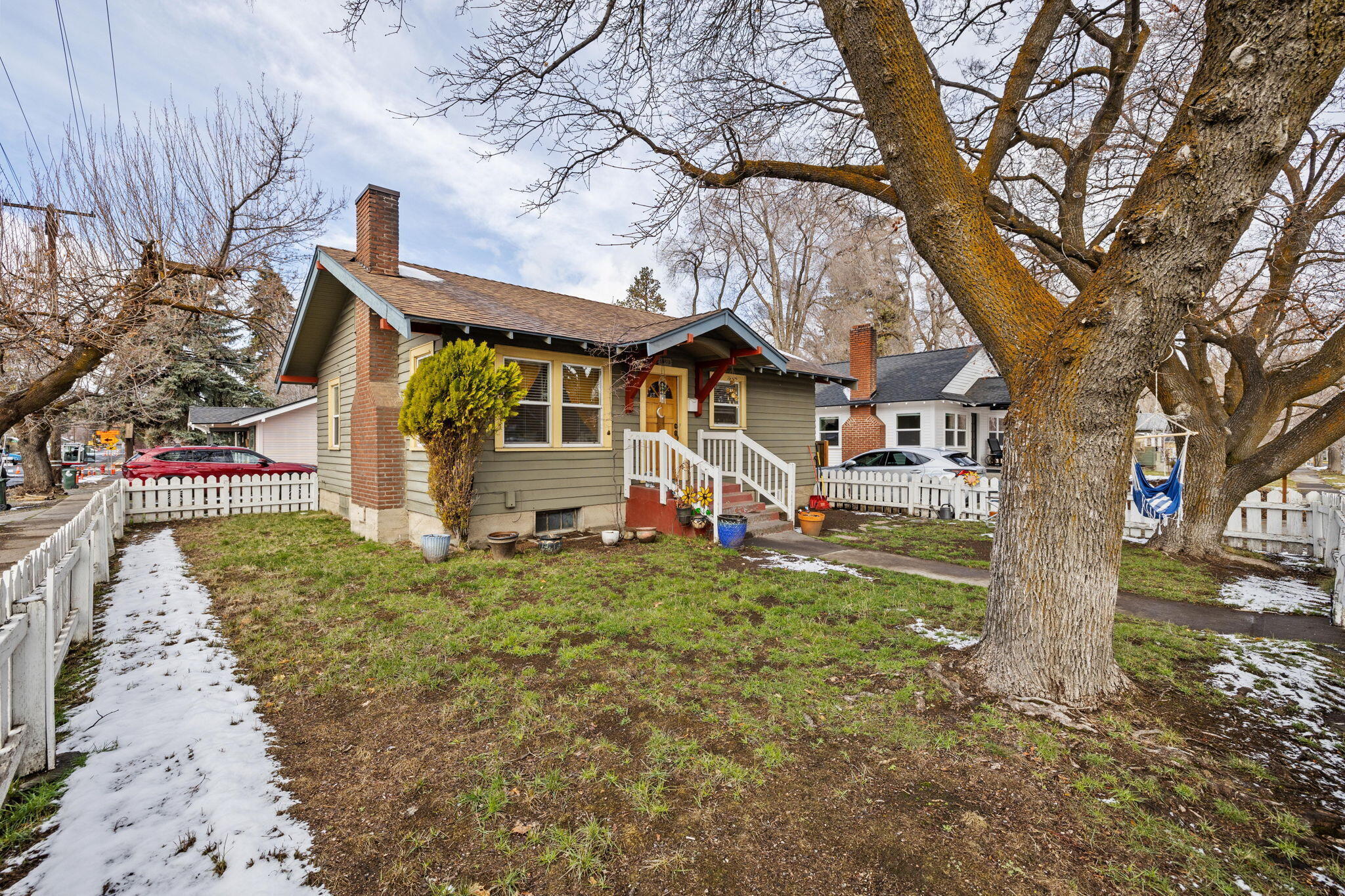Property Photo: 1603 NW 2nd Street OR 97703