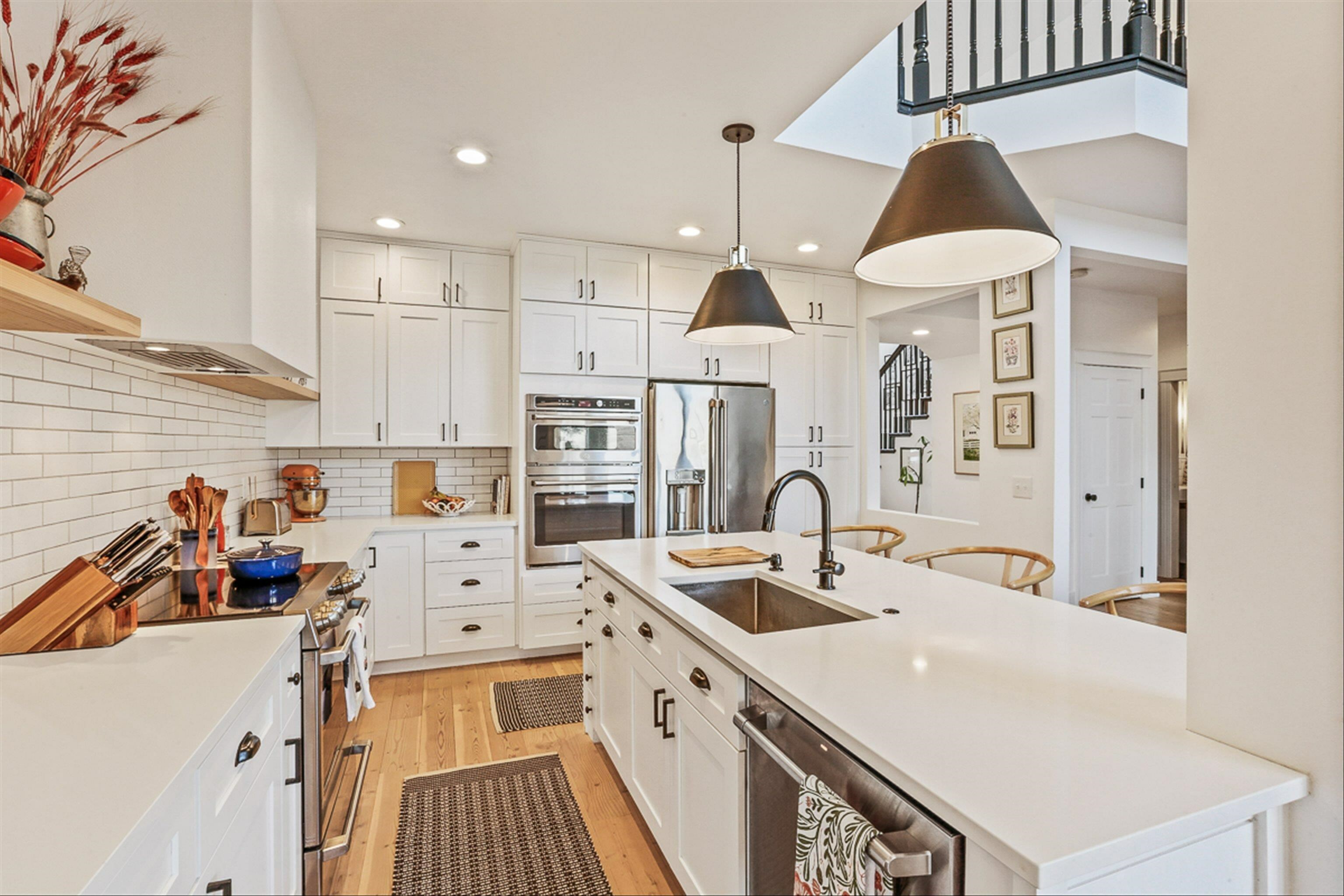 Property Photo: 10803 S Freya Rd WA 99223