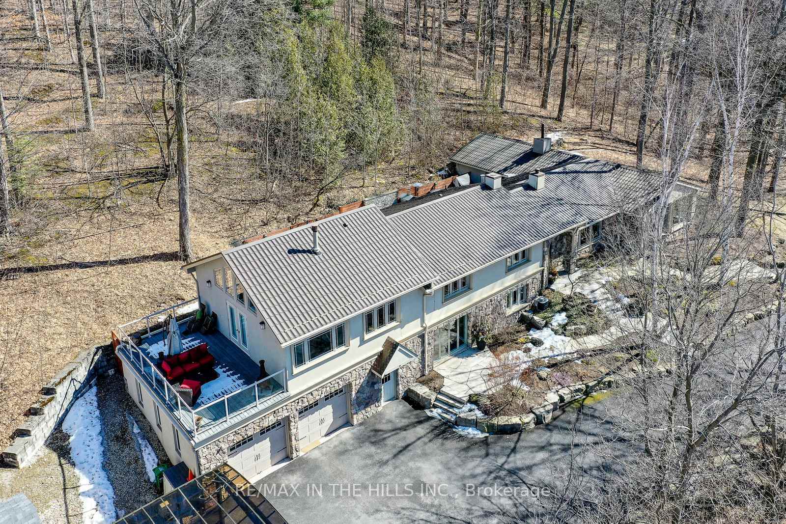Property Photo: 15357 McLaughlin Road ON L7C 2B5