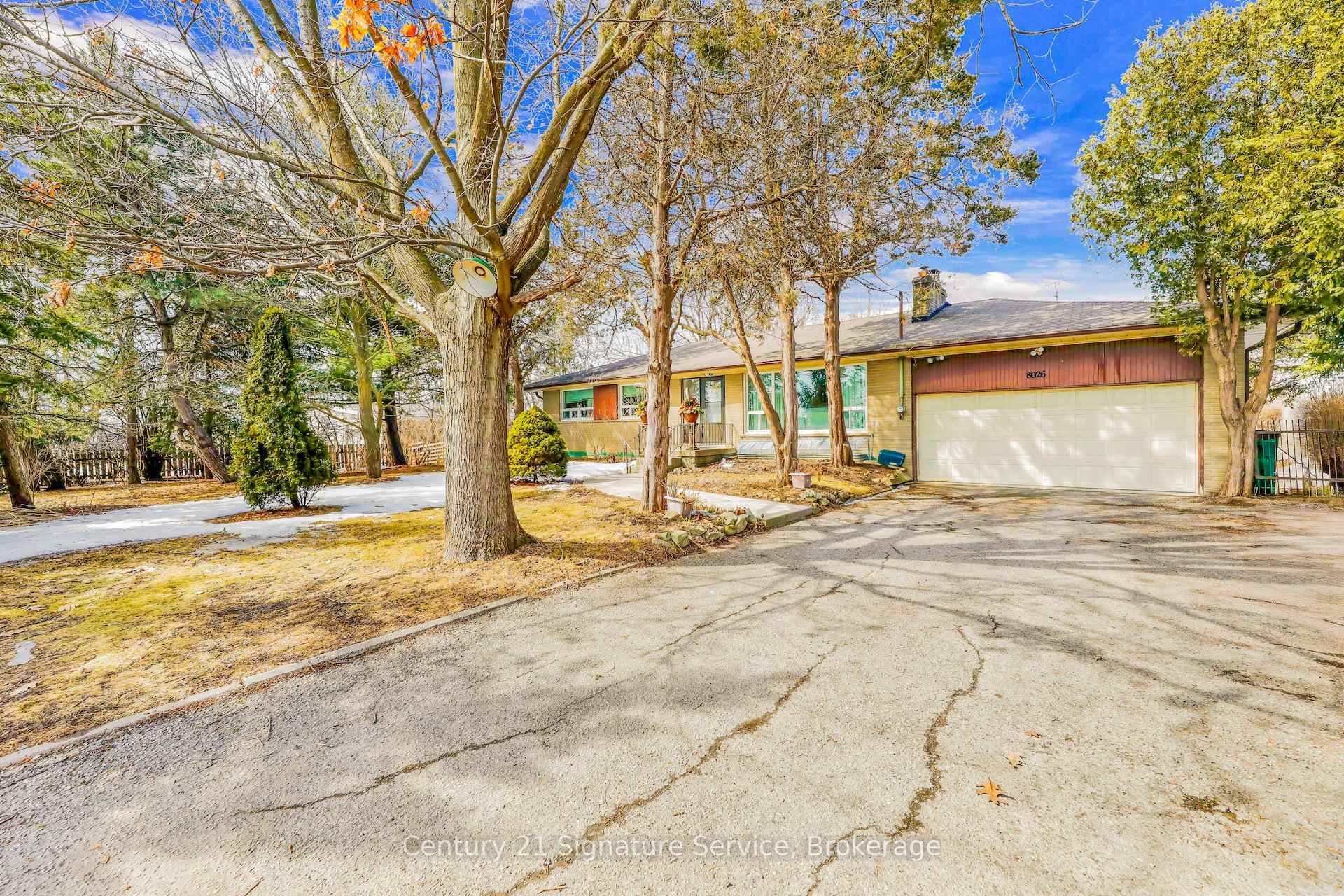 Photo de la propriété: 8026 Mayfield Road ON L7E 0W2