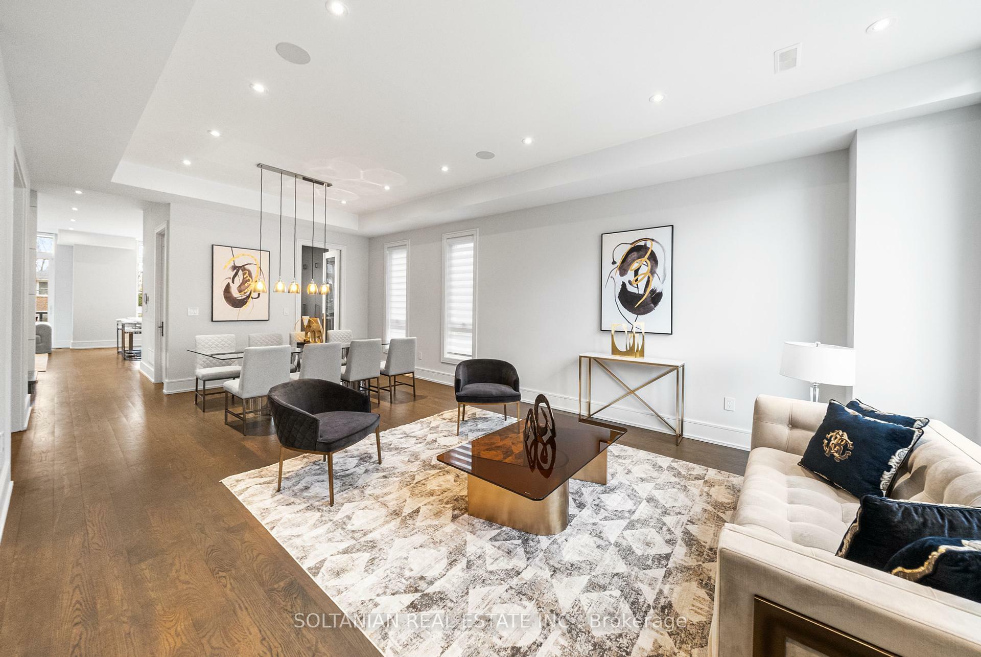 Property Photo: 97 Parkview Avenue ON M2N 3Y4