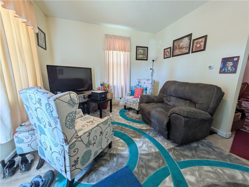 Property Photo: 716 George St PA 15683