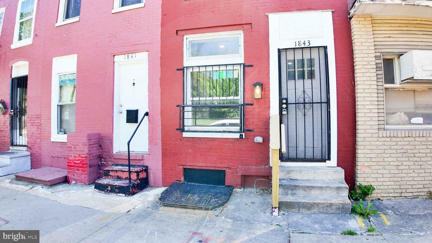 Property Photo: 1843 W Pratt Street MD 21223