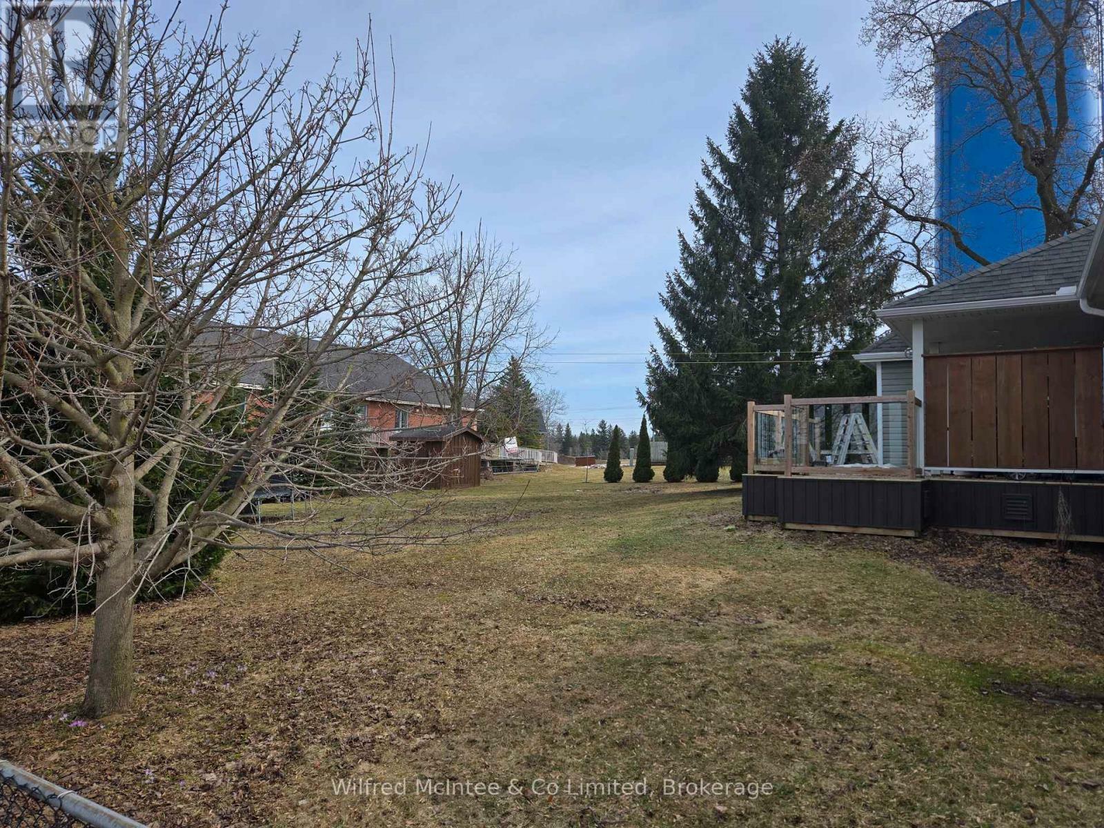 Property Photo: 10 Wallace Street ON N0G 2V0