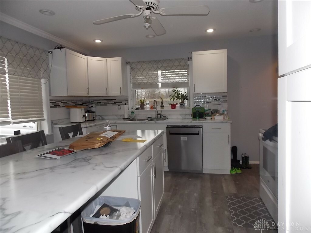 Property Photo:  12 Walnut Road  OH 45341 