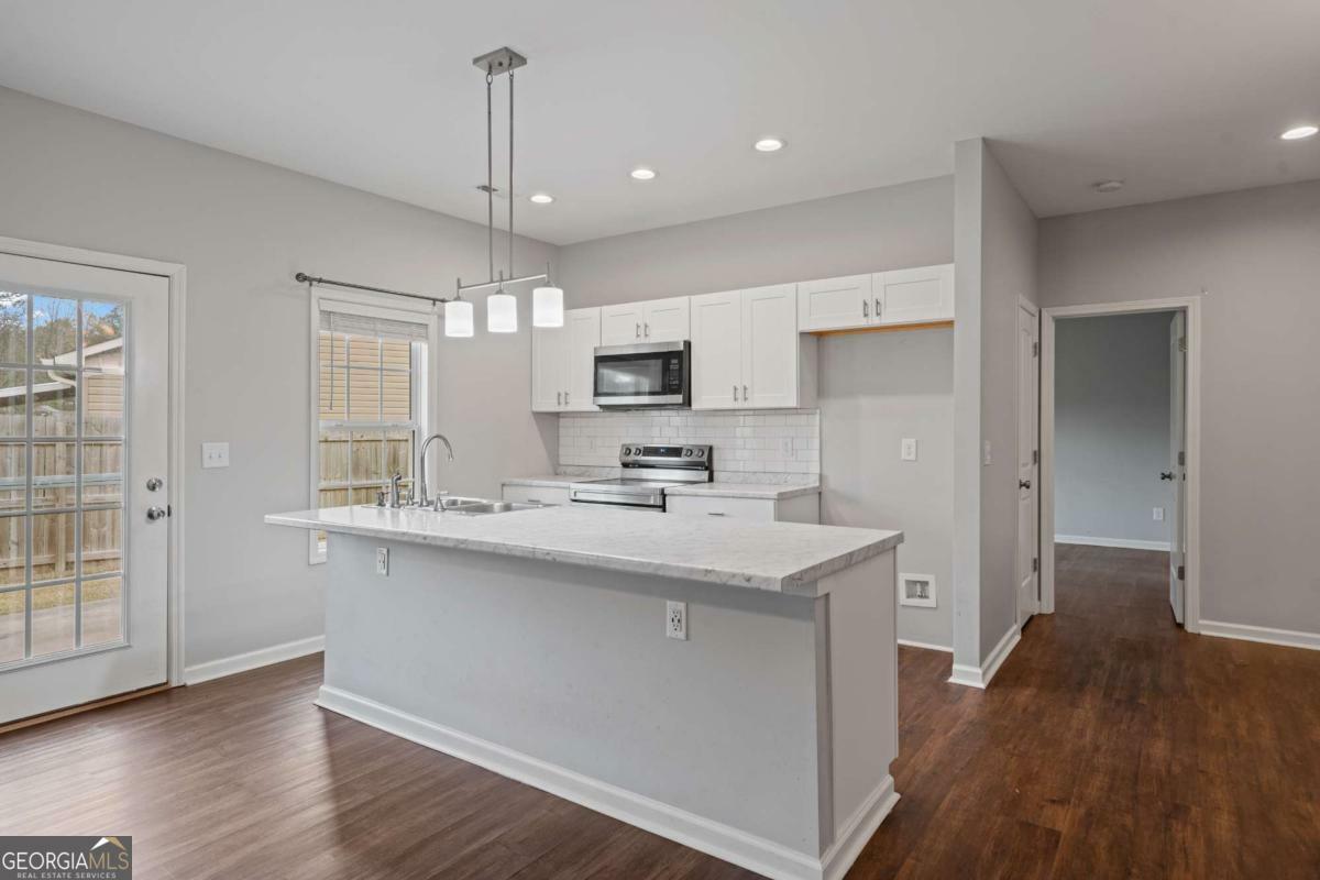 Property Photo: 39 Leisure Drive NW GA 30165
