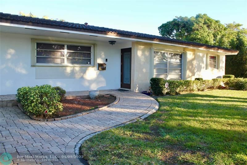 Property Photo:  14131 Cypress Ct  FL 33014 