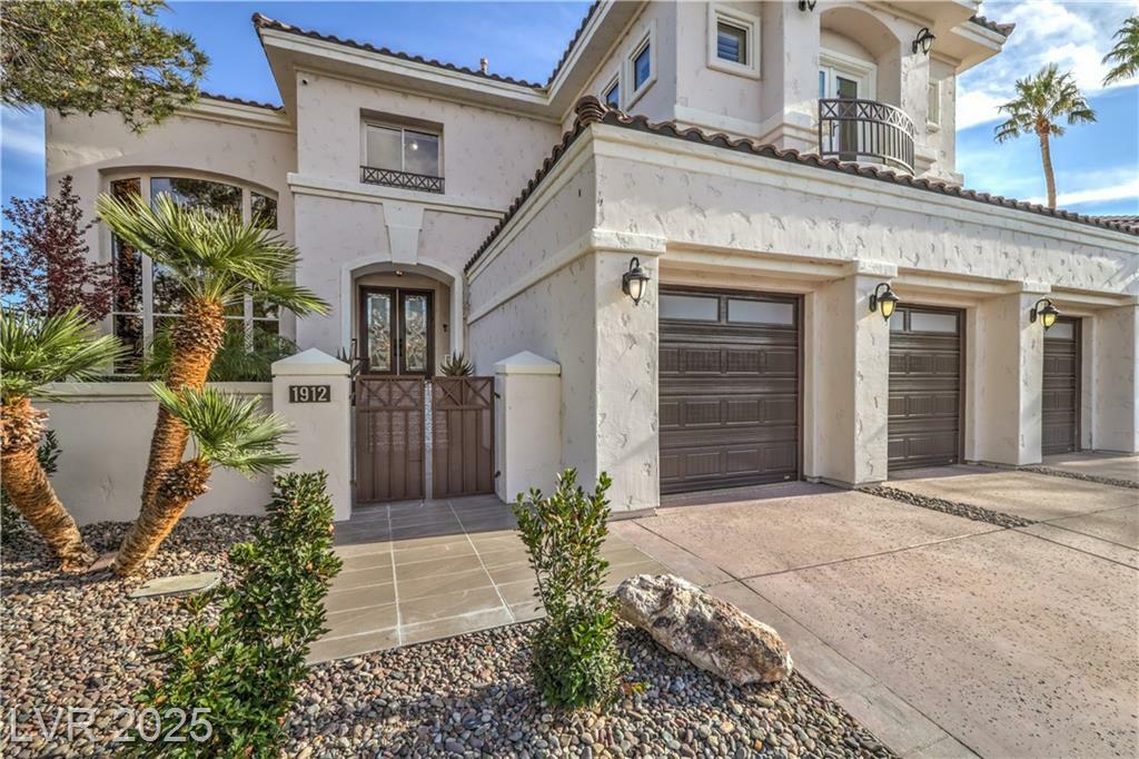 Property Photo: 1912 Glenview Drive NV 89134