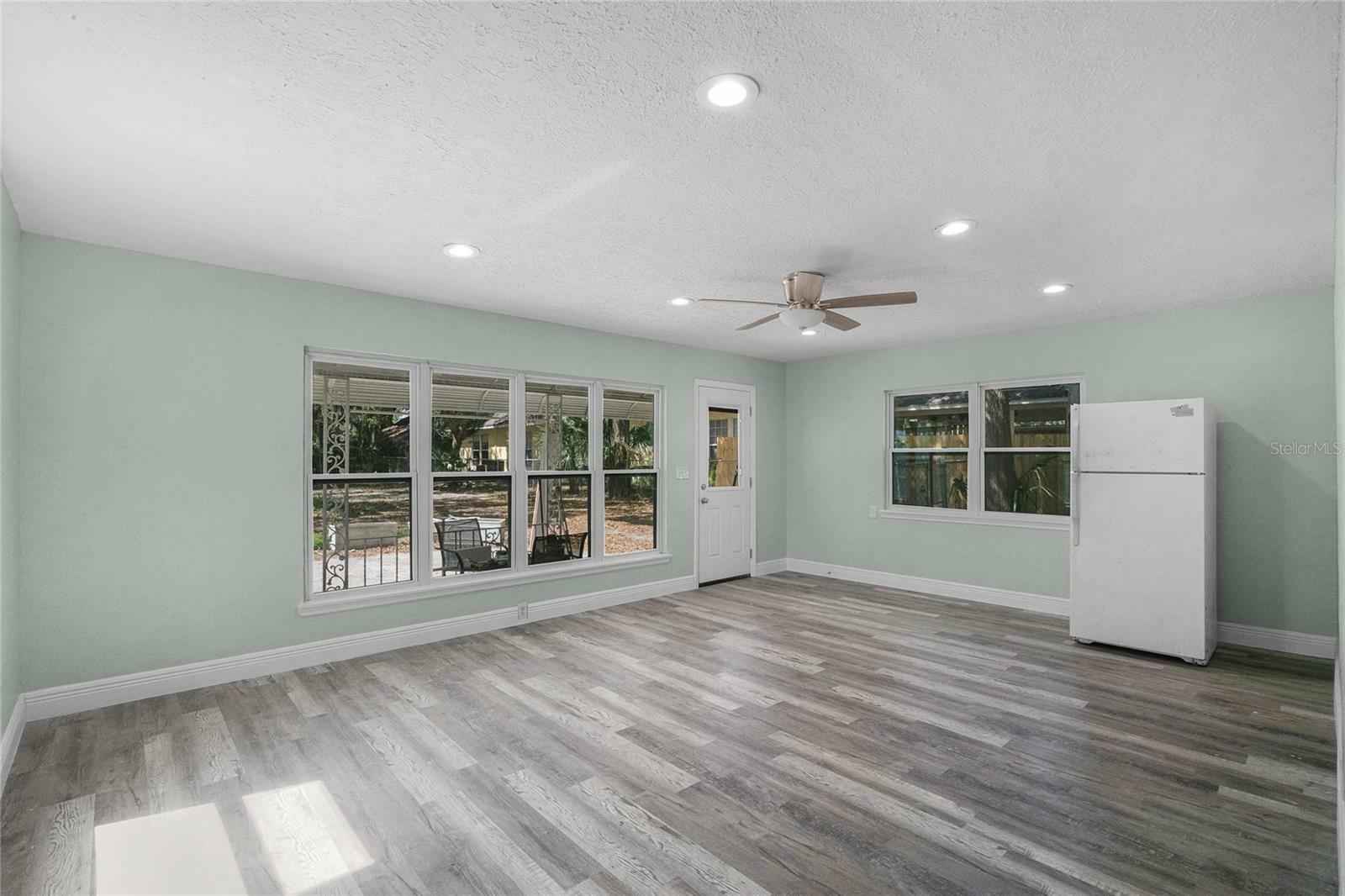 Property Photo: 234 S Central Avenue FL 32703
