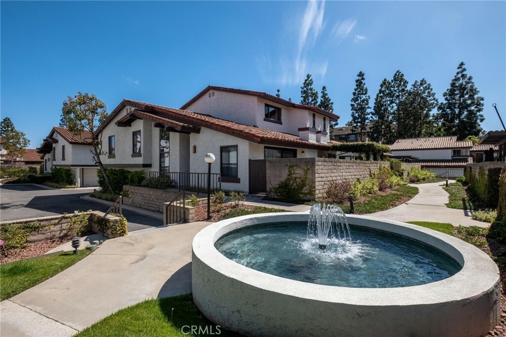 Property Photo: 4954 E Atherton Street CA 90815