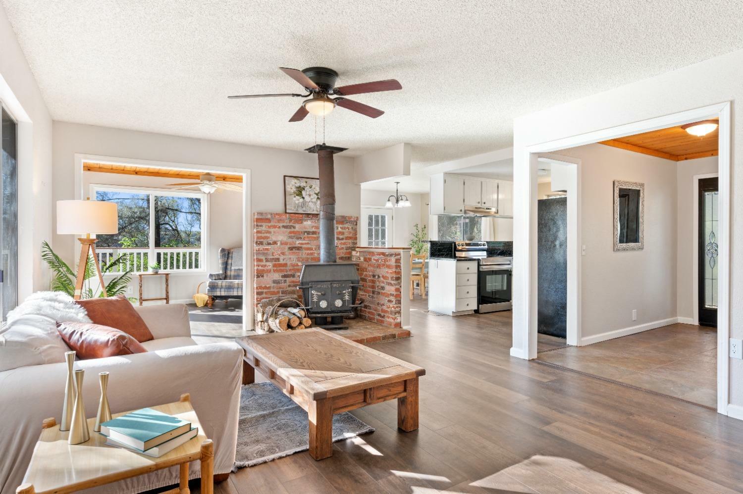 Property Photo: 16310 Dry Creek Lane CA 95949