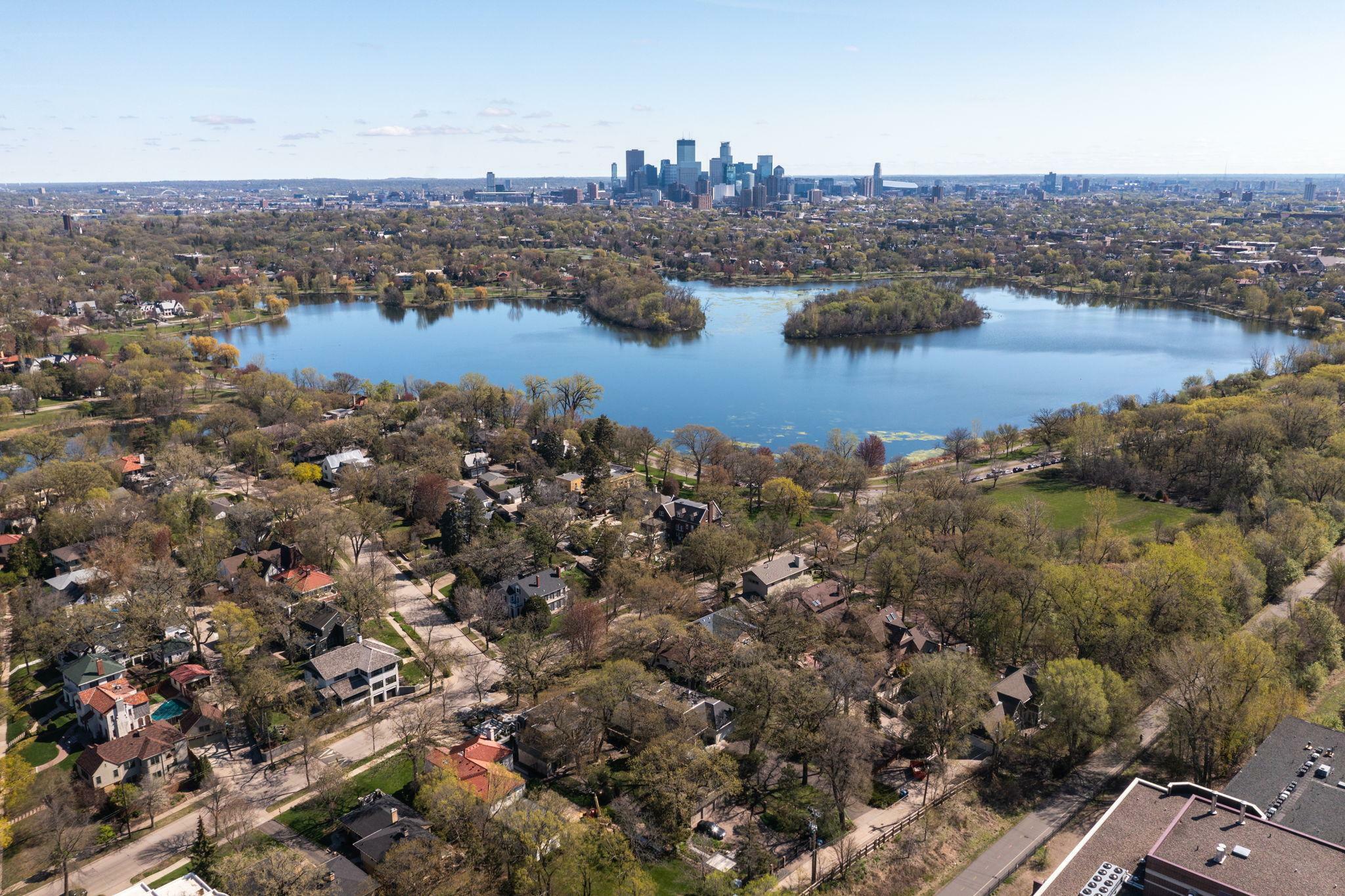 Property Photo: 2820 W Lake Of The Isles Parkway MN 55416