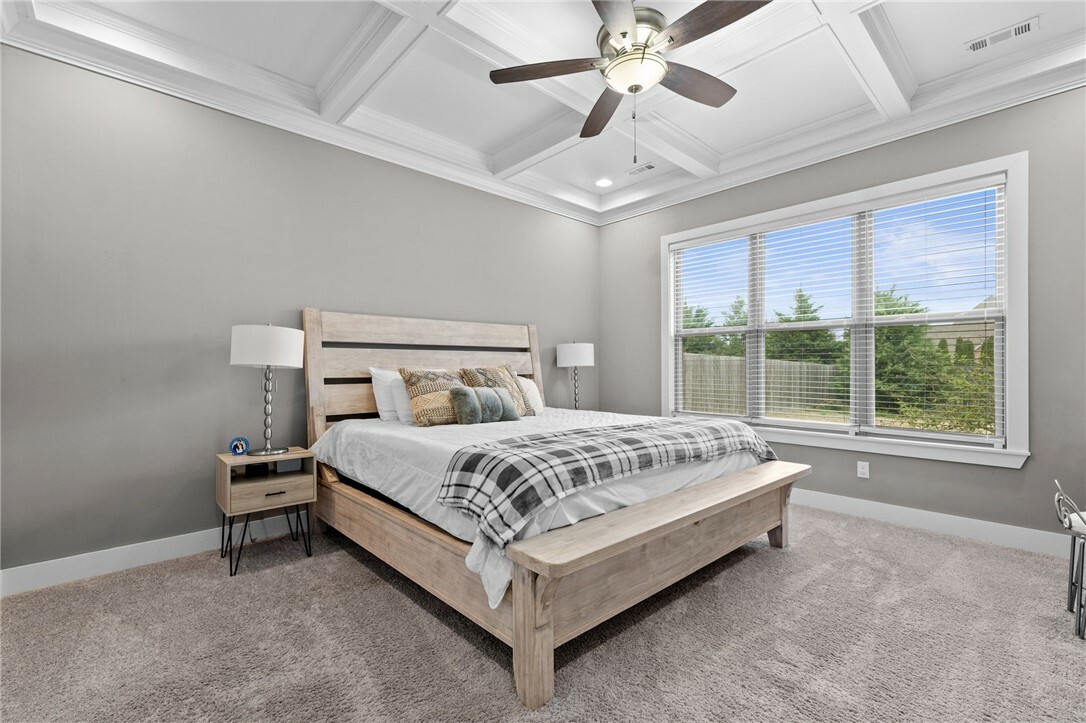Property Photo: 1504 Ridgewood Avenue AR 72745