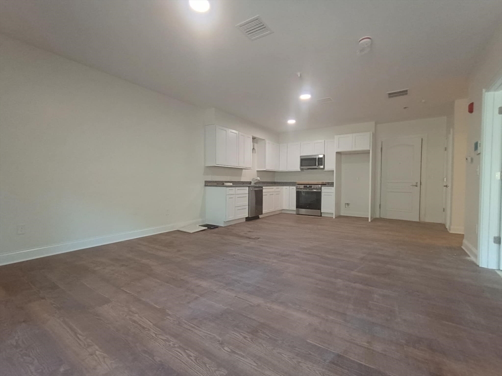 Property Photo: 10 Franklin Ave 104 MA 02151