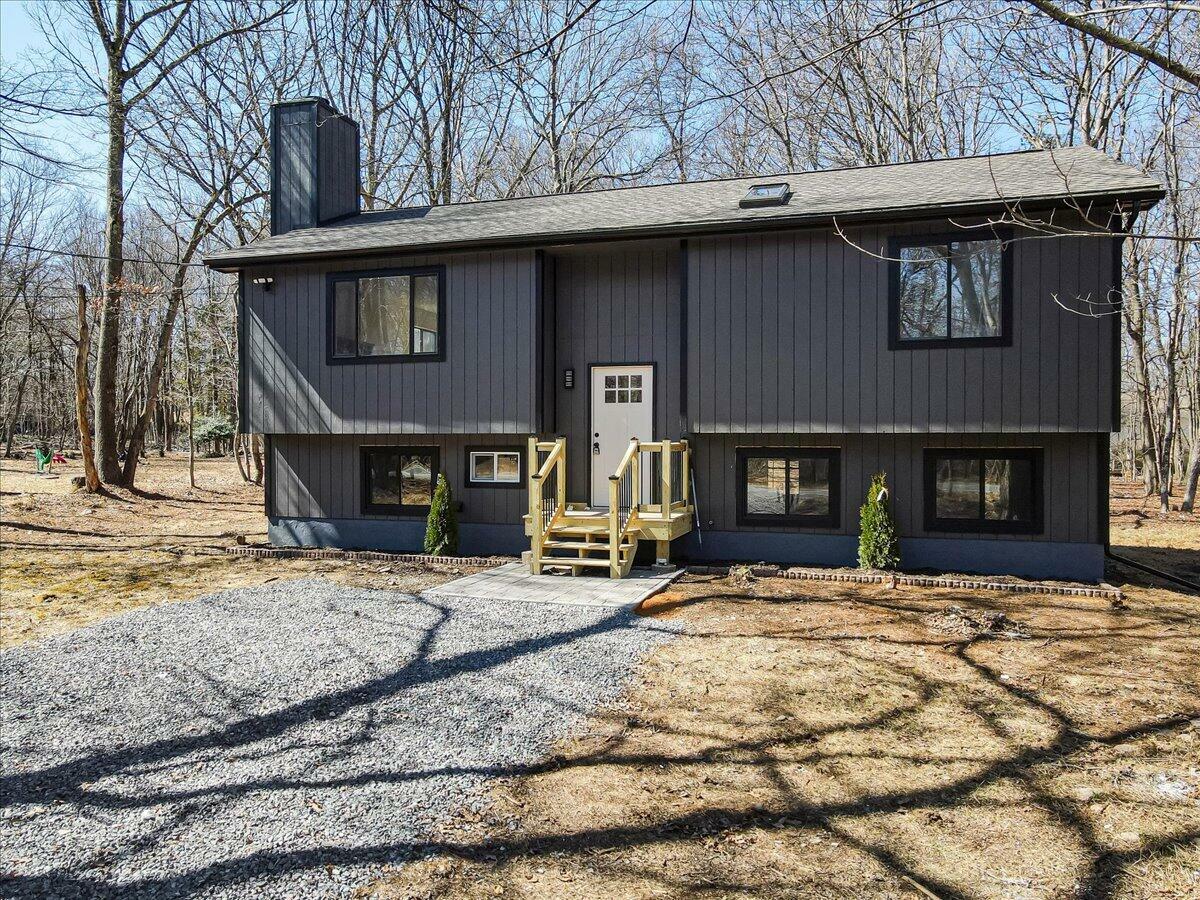 Property Photo: 95 Meckesville Road PA 18210