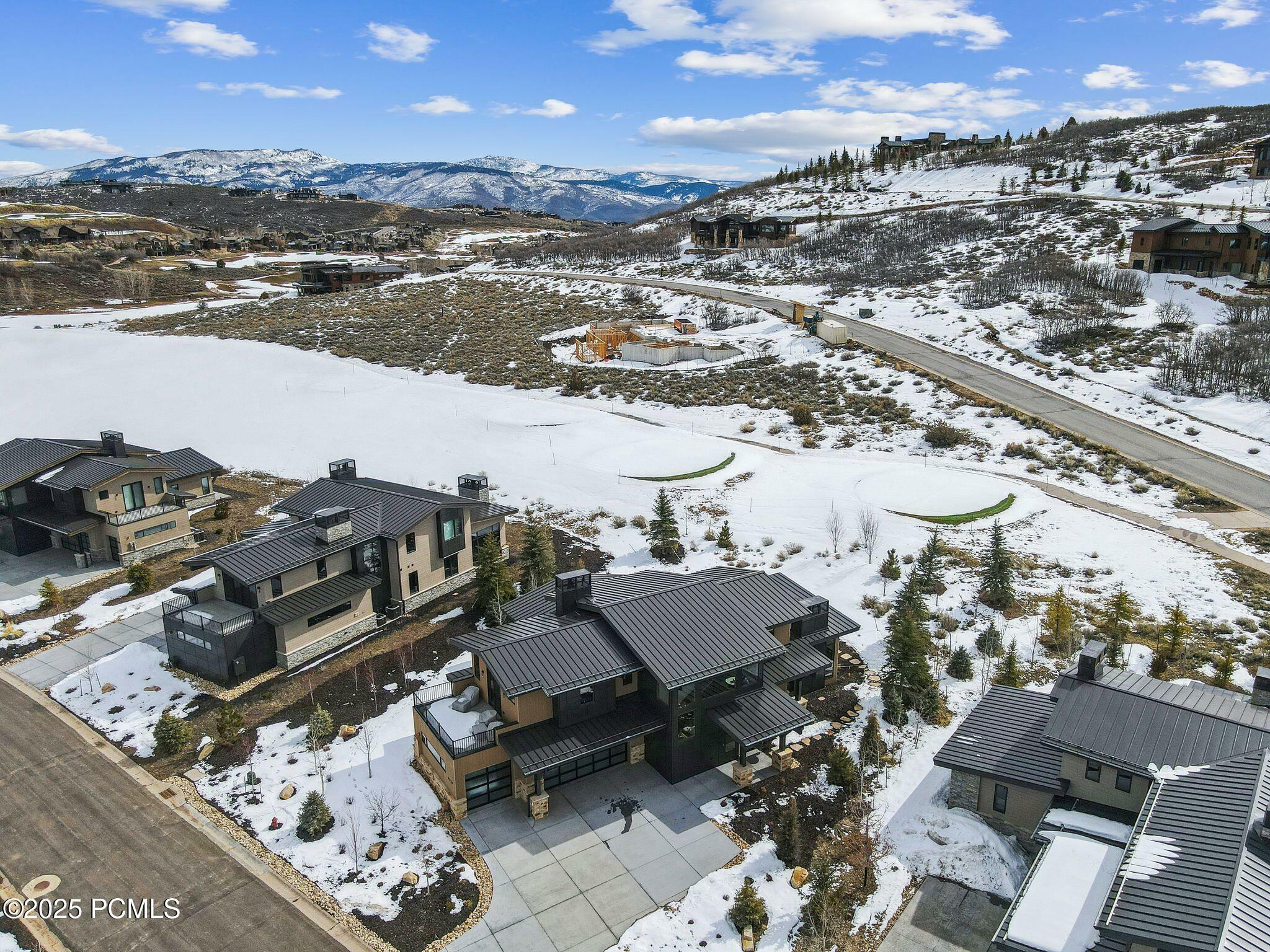 Property Photo: 9570 N Midnight Court UT 84036