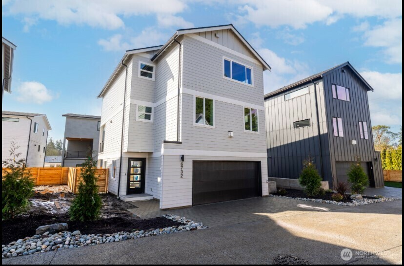 Property Photo: 6732 21st Avenue SW WA 98106