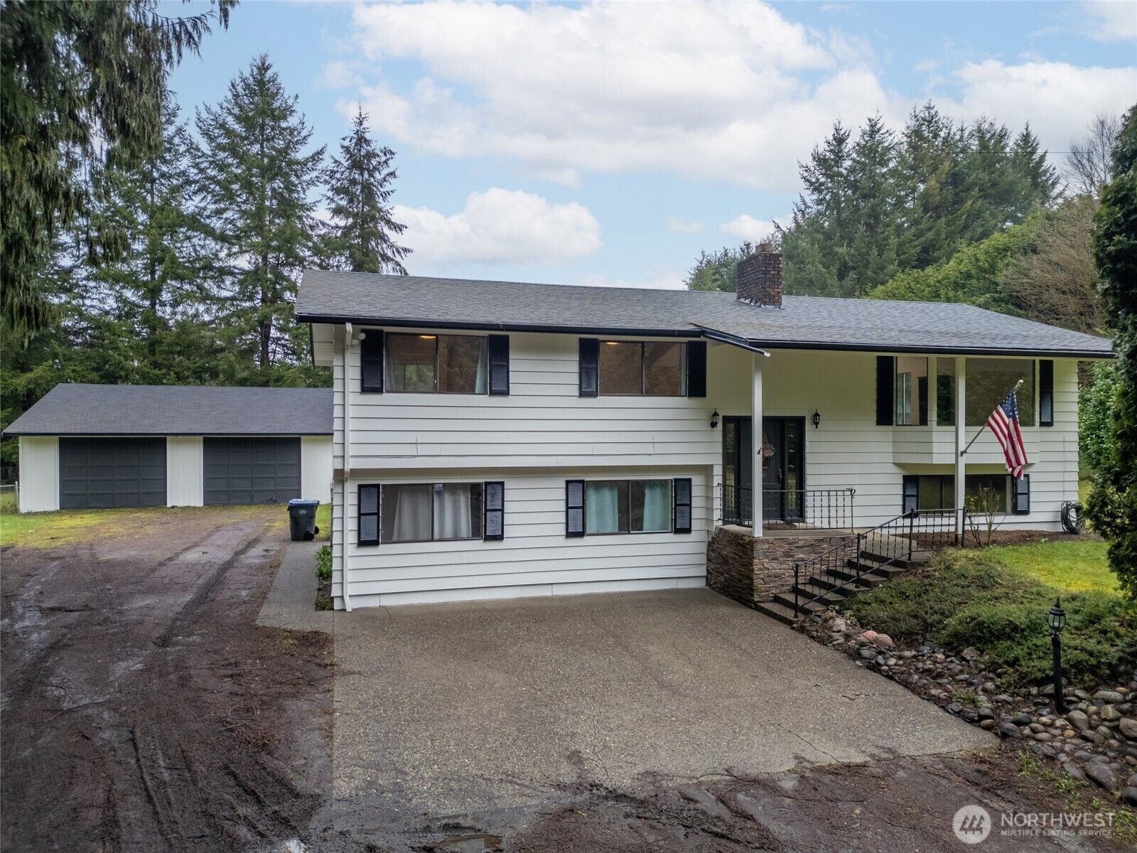Property Photo: 41 Meadowood Drive WA 98541