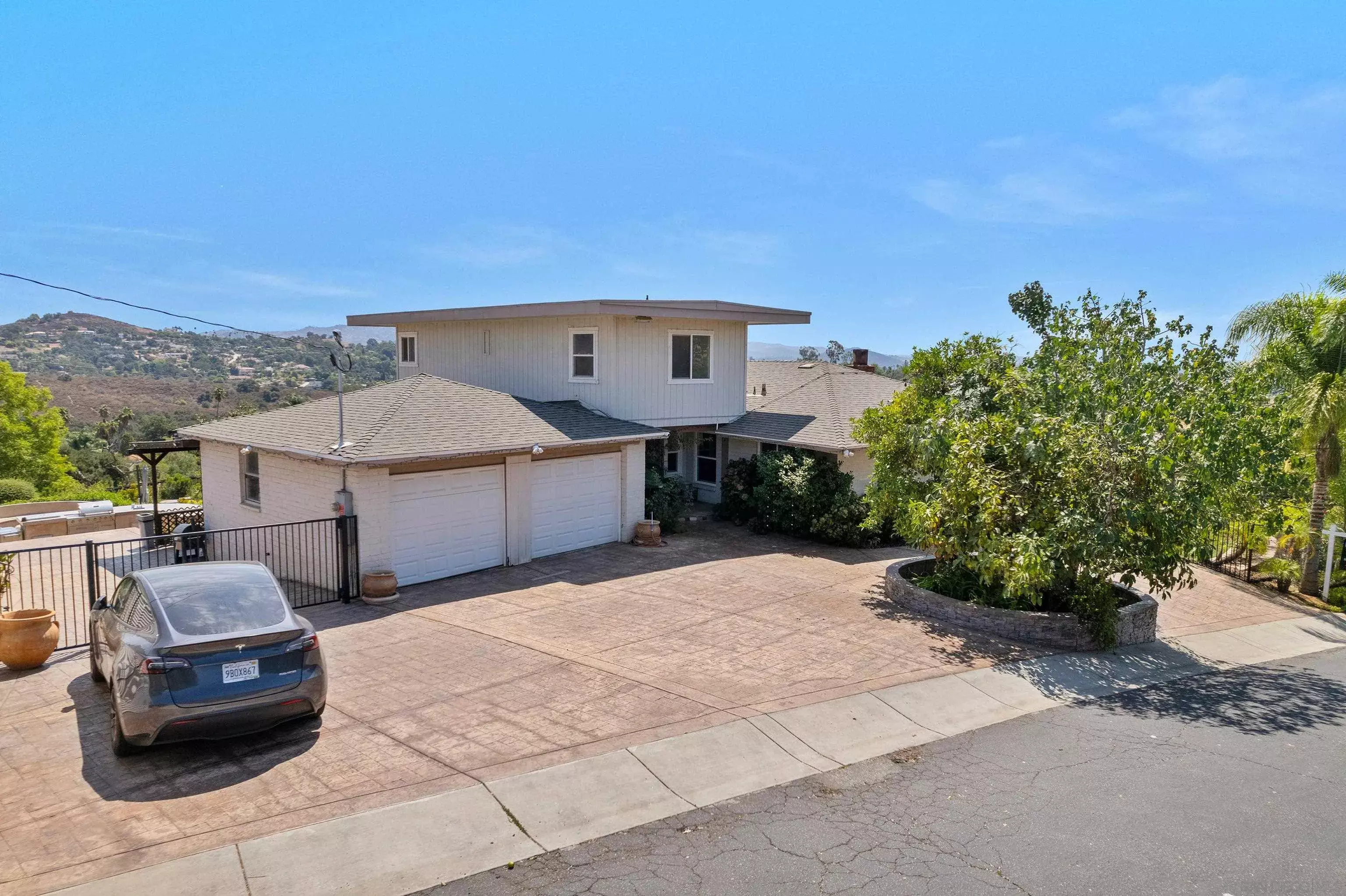 Property Photo:  644 Eldorado Drive  CA 92025 