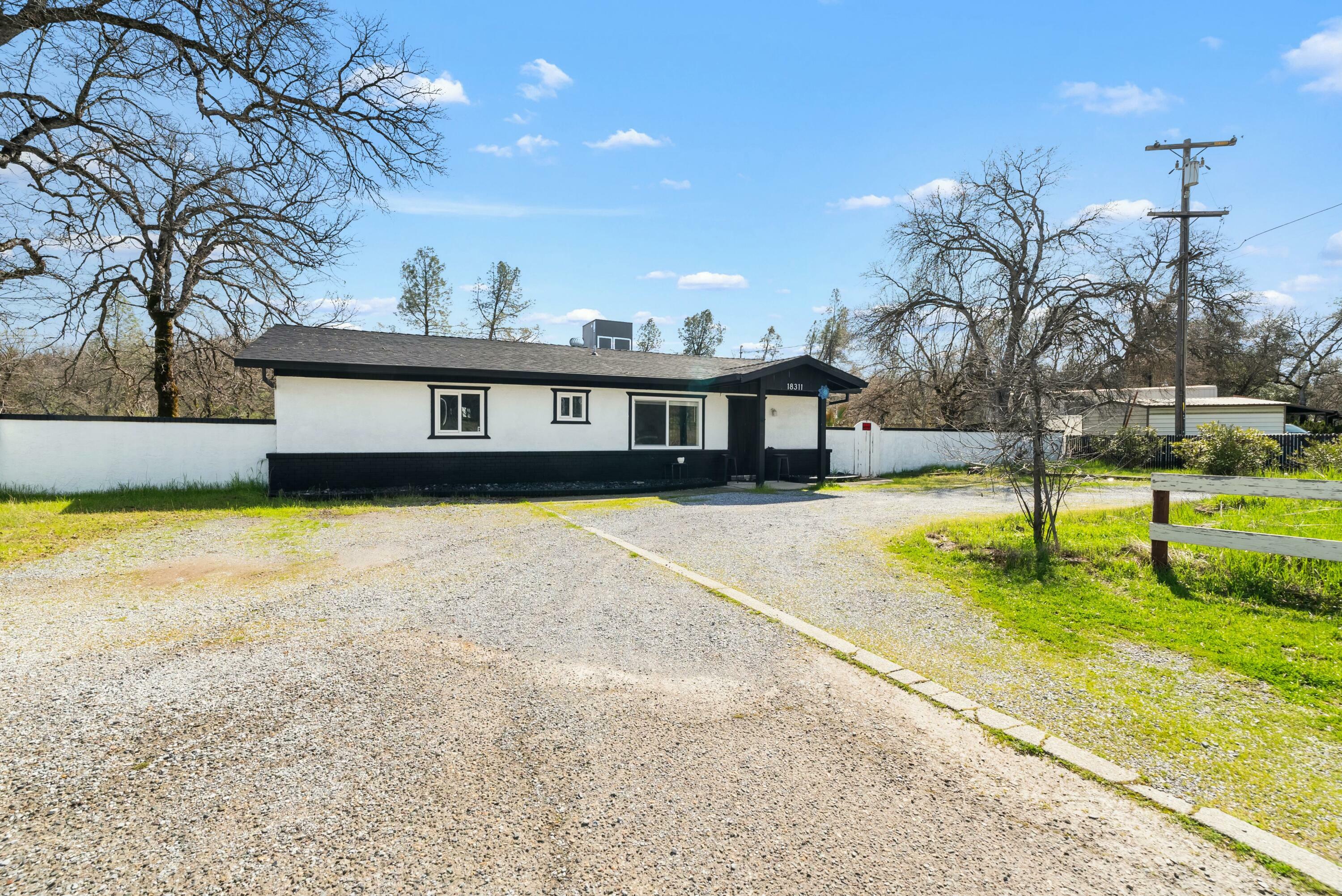 Property Photo: 18311 Oasis Road CA 96003