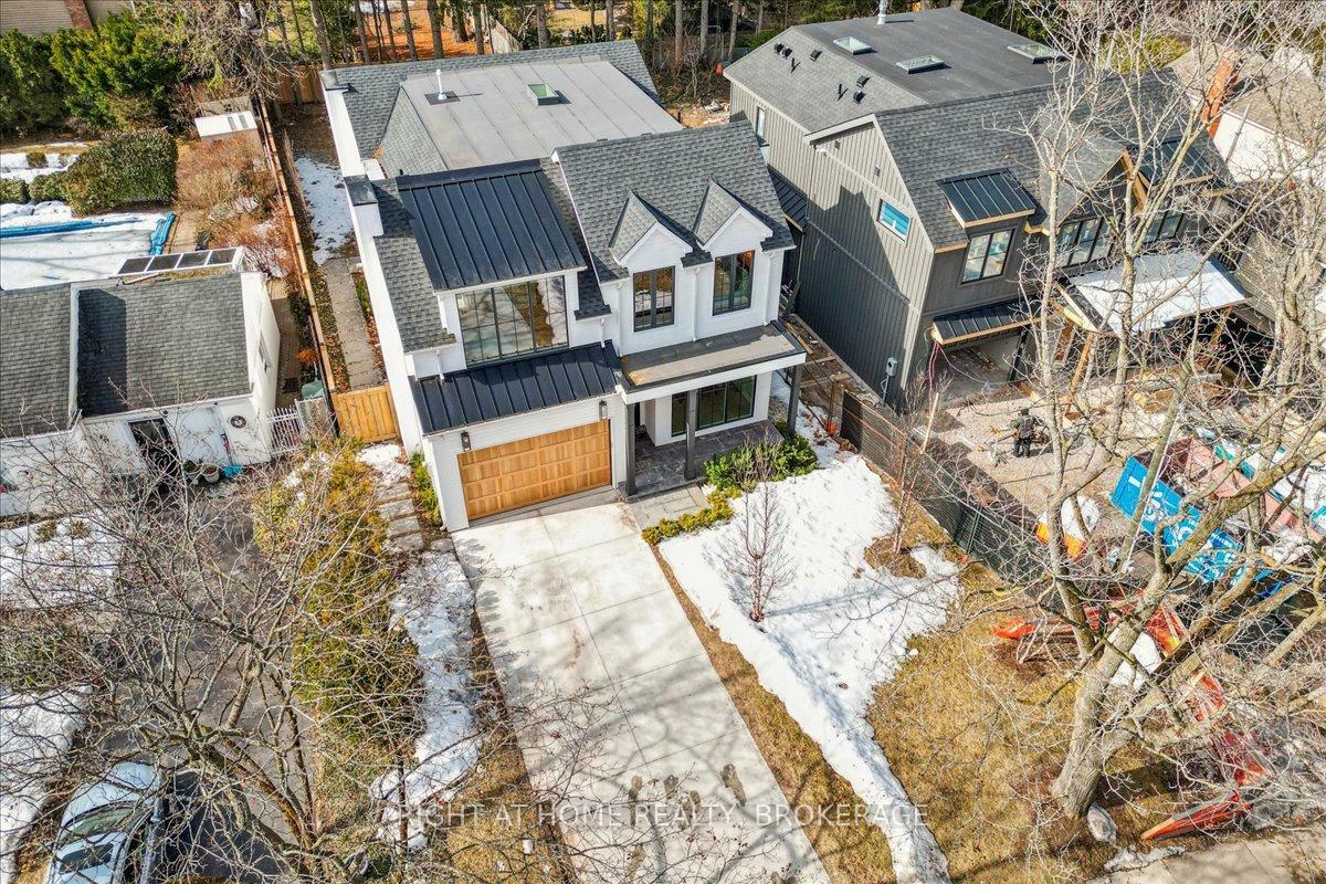 Property Photo: 212 Watson Avenue ON L6J 3V1
